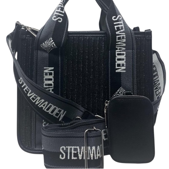 NWOT Steve Madden Black BWEBBER Tote / Crossbody Bag Guitar style Clip - Picture 2 of 3